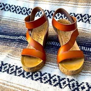 Blowfish Malibu Cork Wedge Sandals Size 7